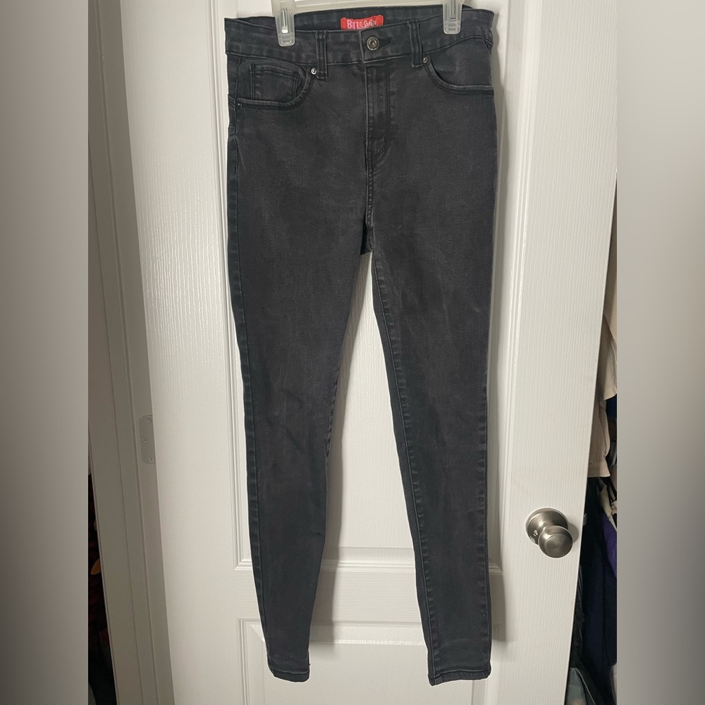 Black skinny jeans